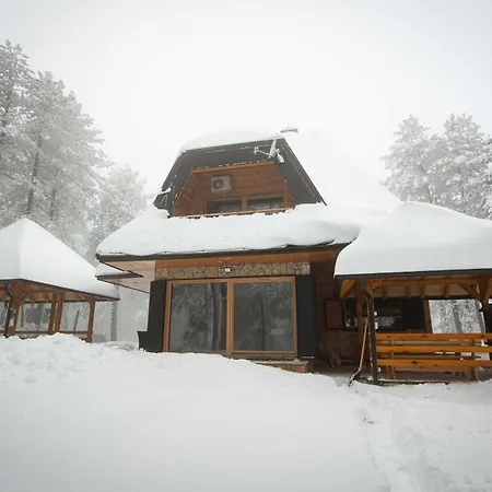 Crni Bor 2 Tara Lodge *