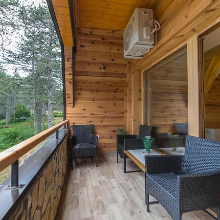 Crni Bor 2 Tara * Kaludjerske Bare